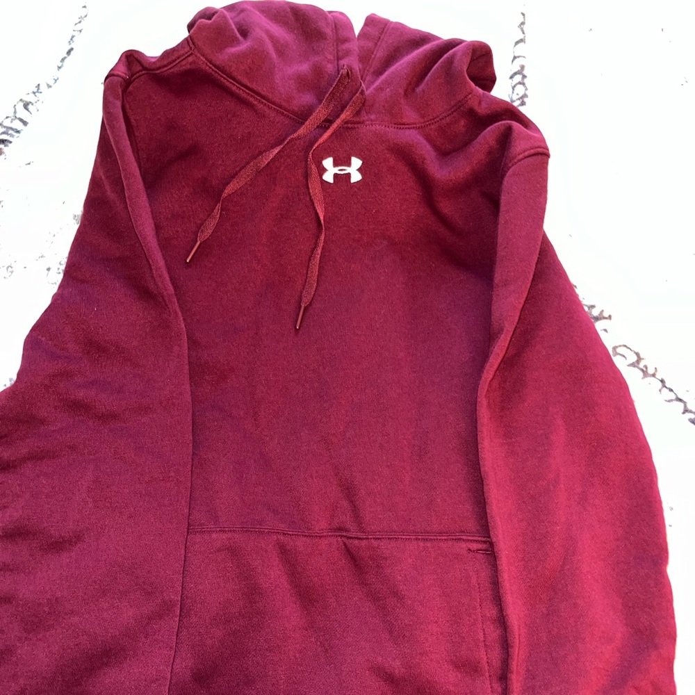 UNDER ARMOUR Hoodie! ❤️